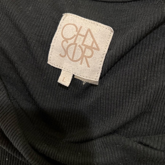 Chaser tie front, drop shoulder sleeve, ribbed, boatneck tee. Black. Size L. - Picture 4 of 4